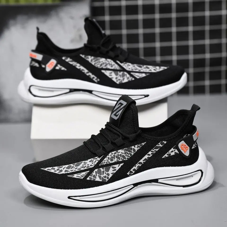 2024 New Summer Men's Sneakers Breathable Slip-on Men Casual Sneakers Light on-slip Thick Sole Fashion Outdoor Running Shoes Man