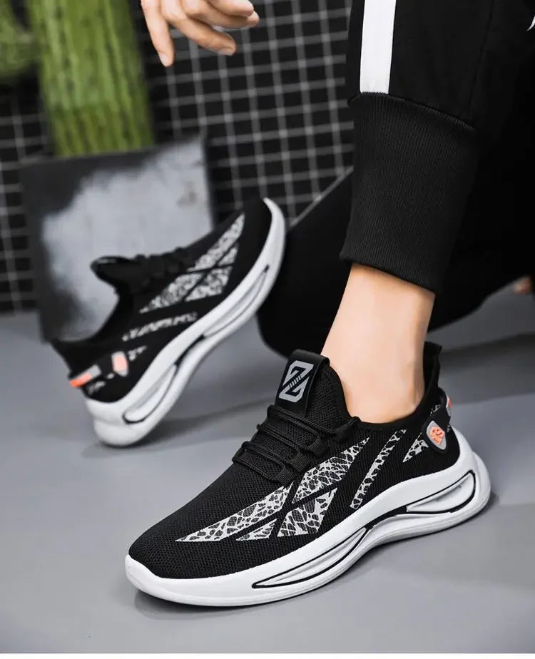 2024 New Summer Men's Sneakers Breathable Slip-on Men Casual Sneakers Light on-slip Thick Sole Fashion Outdoor Running Shoes Man